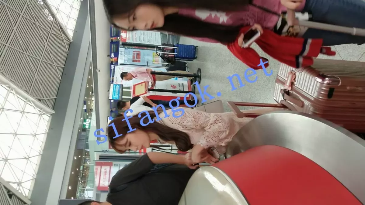 ✅【机场大师级系列】街拍抄底各种极品美女小姐姐大合集 26