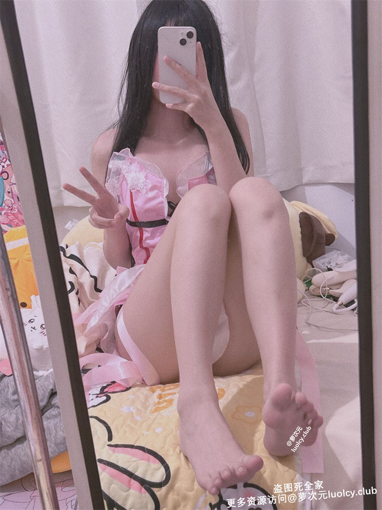 YI.小离@HoneMew – 新4更 [520门槛] 10分钟 双马尾萝莉福利订阅更新 [99P2V-776MB] 10