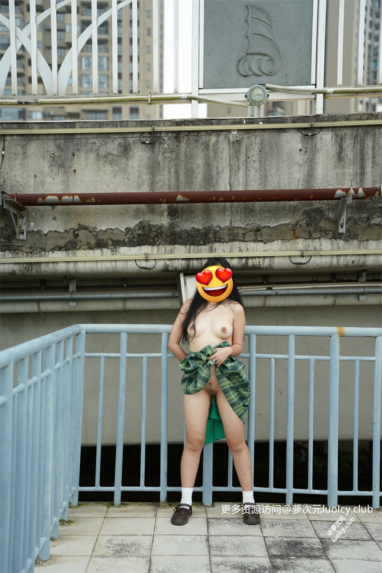 茶灯@chadeng560636 – 新2更 【百元门槛】【稀缺]18分钟 淫萝露脸自慰 【44P7V-1.11G】 12