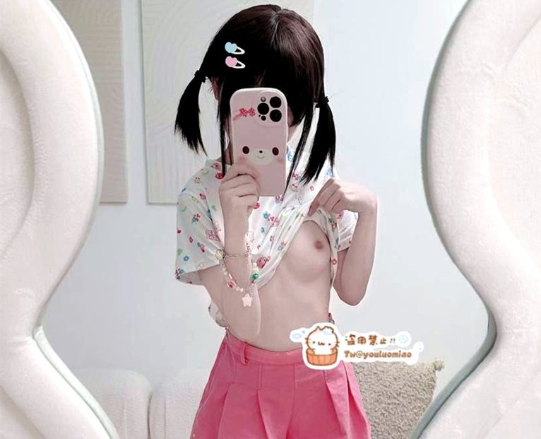 幼萝喵瓜(幼萝酱)@youluomiao – [188门槛] [含新增] 34分钟 [186P52V-1.32G] 1