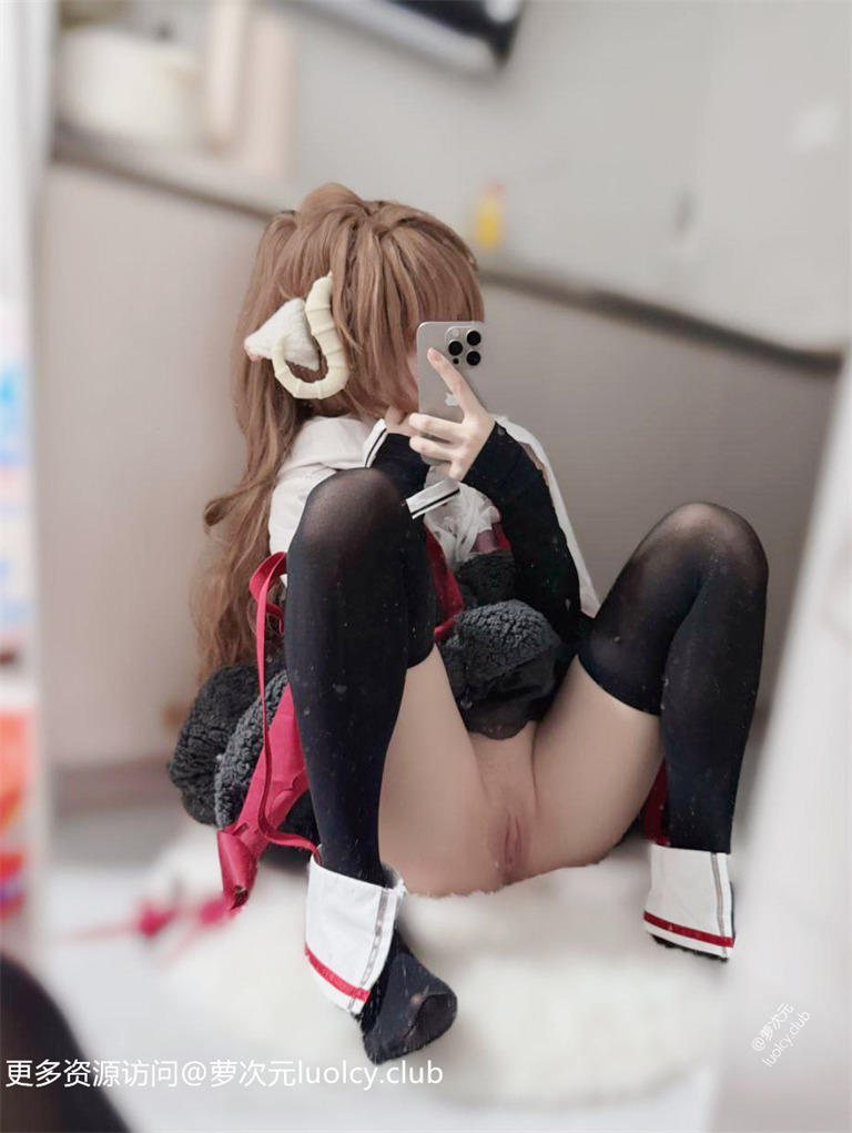 萌梨涡@886_QwQ – 新3更 【388门】12分钟 Cos 明日方舟和泉爱妃 【73P2V-875MB】 5