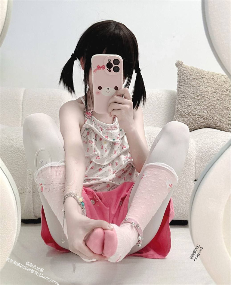 幼萝喵瓜(幼萝酱)@youluomiao – [188门槛] [含新增] 34分钟 [186P52V-1.32G] 8