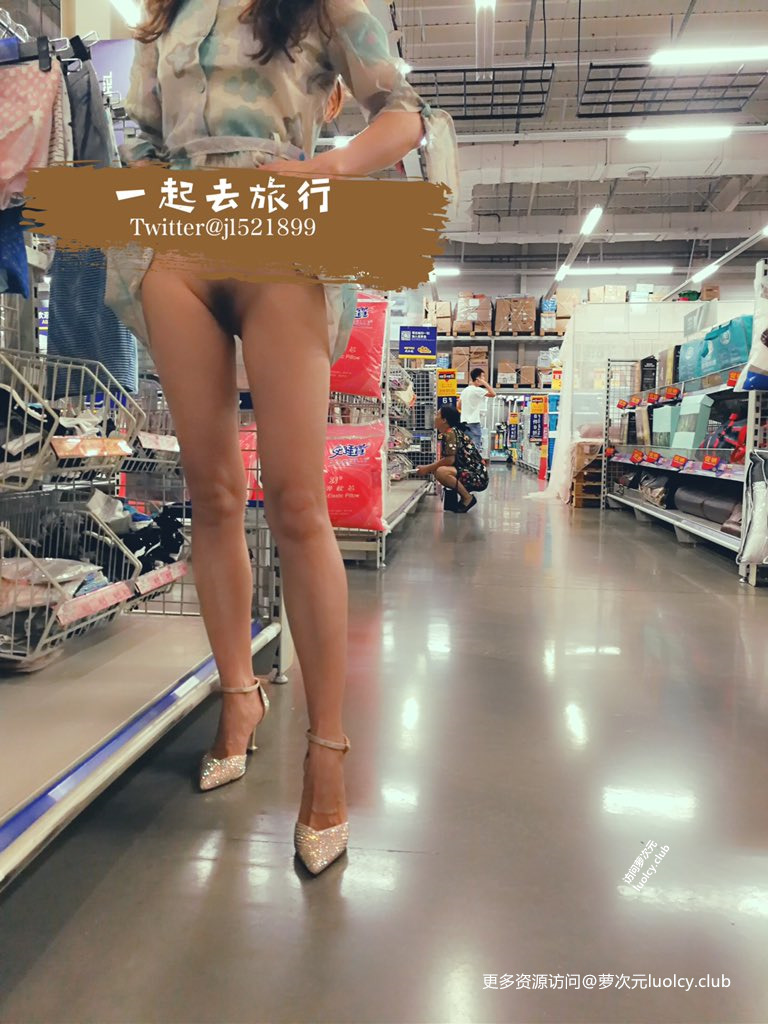 一起去旅行 – 淫妻户外公共场所露出勾引路人 【185PnV-951MB】 1 一起去旅行 – 淫妻户外公共场所露出勾引路人 【185PnV-951MB】 1