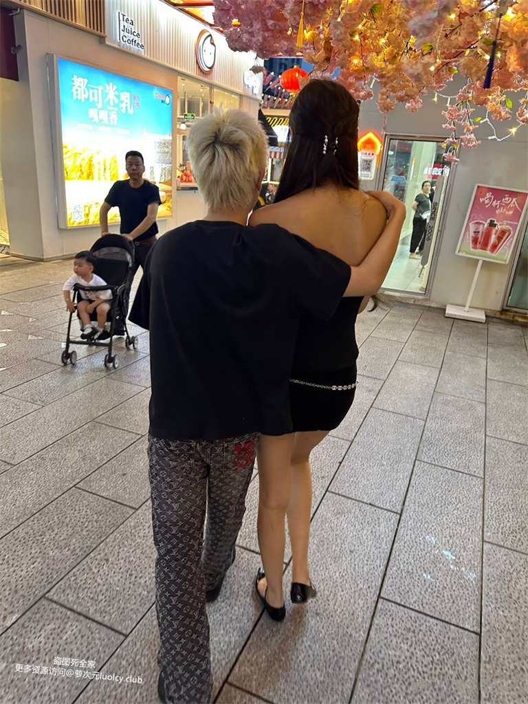 60818TG – 【付费资源】3.22小时 极品露脸反差女神 绿帽3P母狗 【679P91V-3.05G】 9