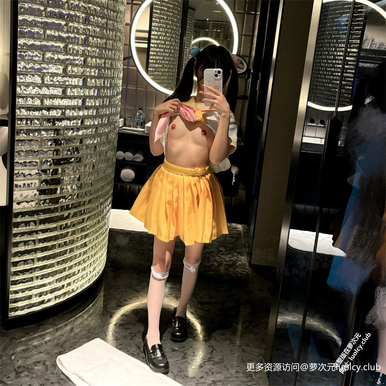 小月喵@qqcattt1 – [福利订阅] 双马尾白虎萝莉极品福利姬 [298PnV-1.40G] 1